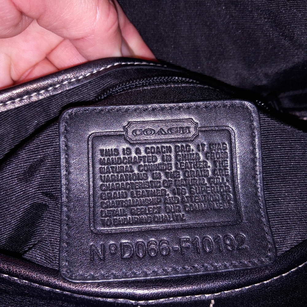 Coach Vintage Soho Shoulder Bag - Picture 8 of 10
